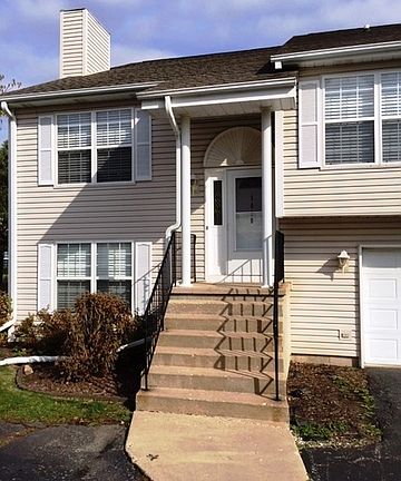 3rd image of 1030 Castleshire Dr #1030