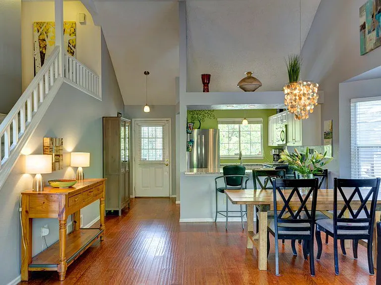922 Hercules Cir — Photo 14