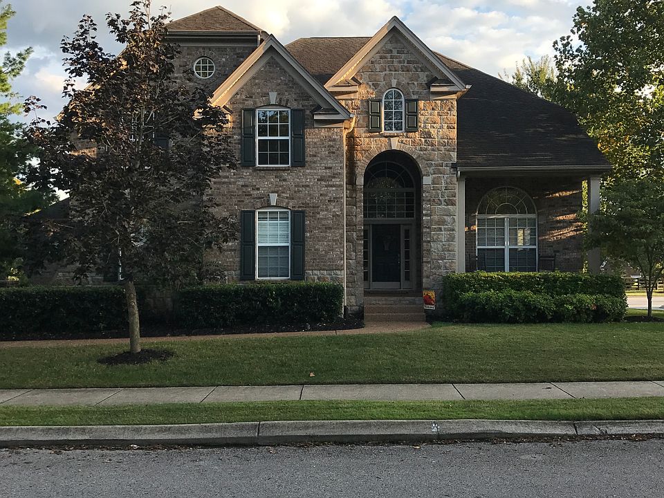 1st image of 200 Stillcreek Dr