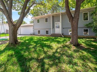 3729 Sun Terrace Cir, White Bear Lake, MN 55110