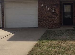 2908 Broughton Rd, Ponca City, OK 74601