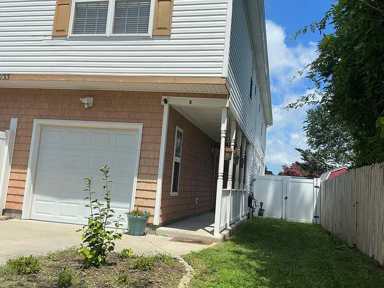 8133 Redmon Rd #B — Photo 25