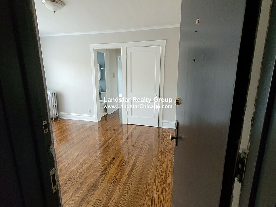 1st image of 2619 W Gunnison St #E3