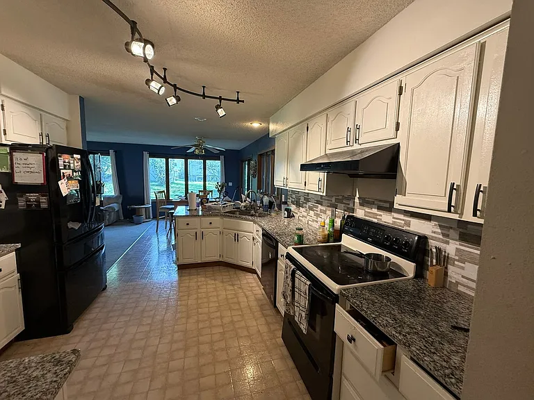 6 Denbigh Dr — Photo 5