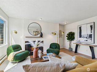 8534 Phinney Ave N APT 202, Seattle, WA 98103