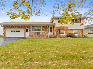 10 Abby Ln, Rochester, NY 14606