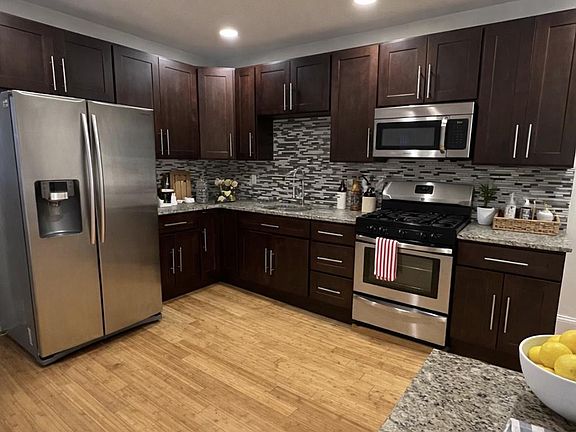 2nd image of 4007 Spring Garden St APT 1