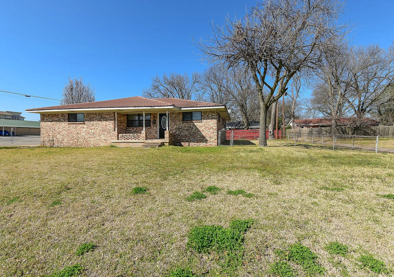 1806 Culver - House — Photo 3