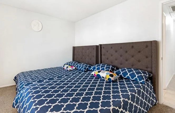 Guest Bedroom 2x Full Size Beds