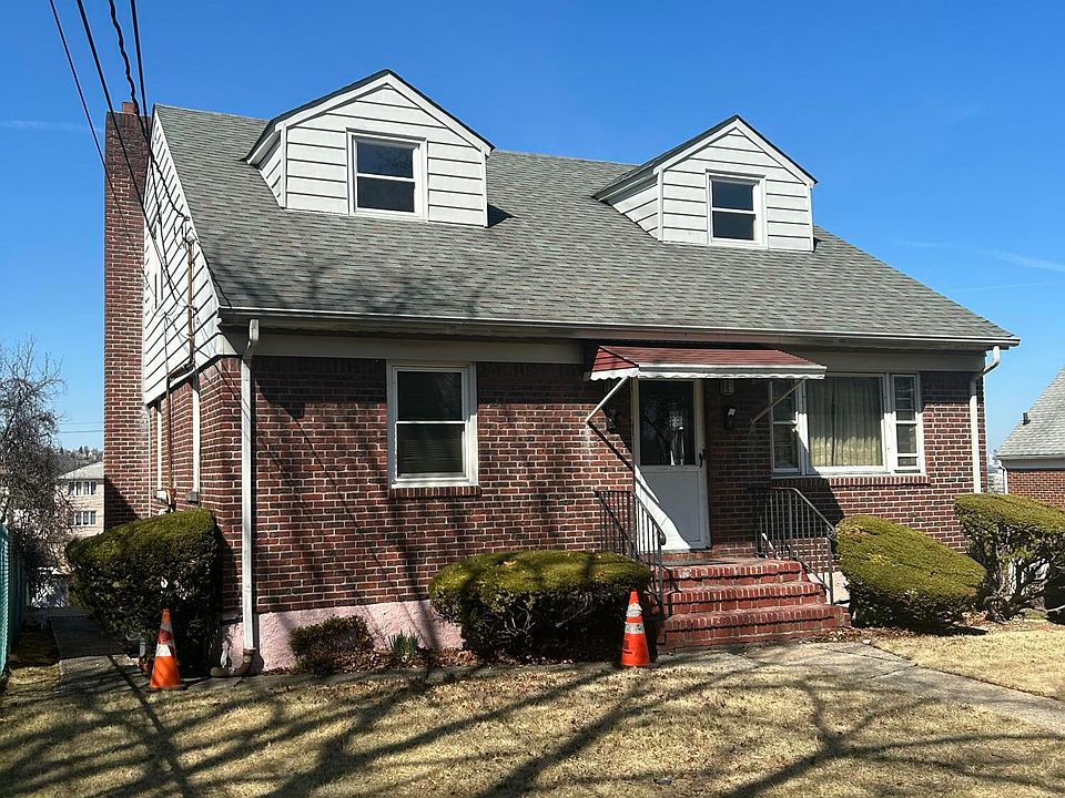 2nd image of 301 Maryland Ave
