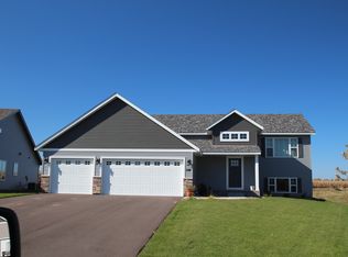 Laramie Plan, South Oaks Bohlken Drive, Hastings, MN 55033