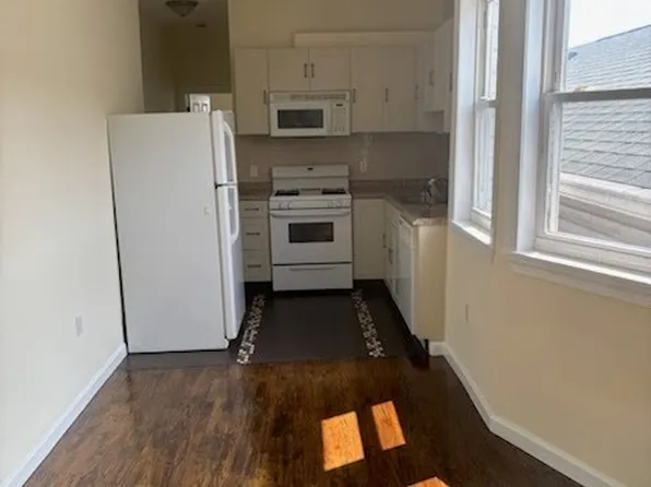 42 Hawkins St, Newark, NJ