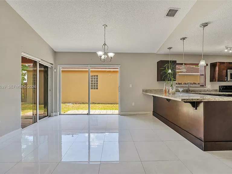 14530 SW 156th Ave — Photo 2