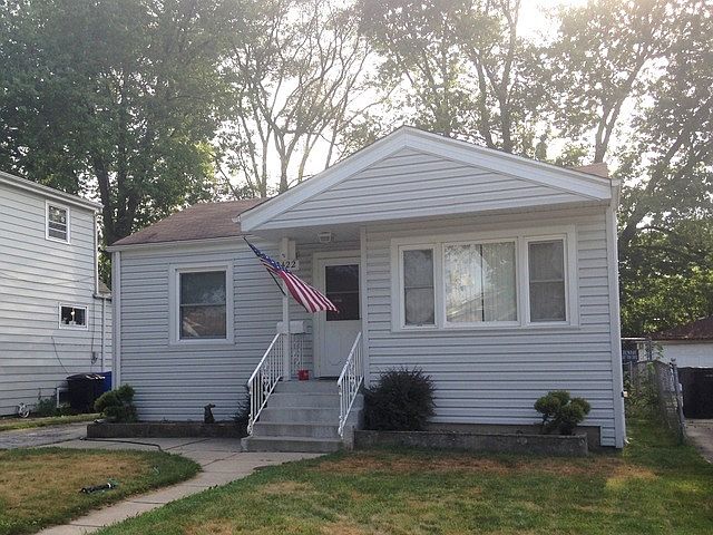 1st image of 10422 S Sawyer Ave