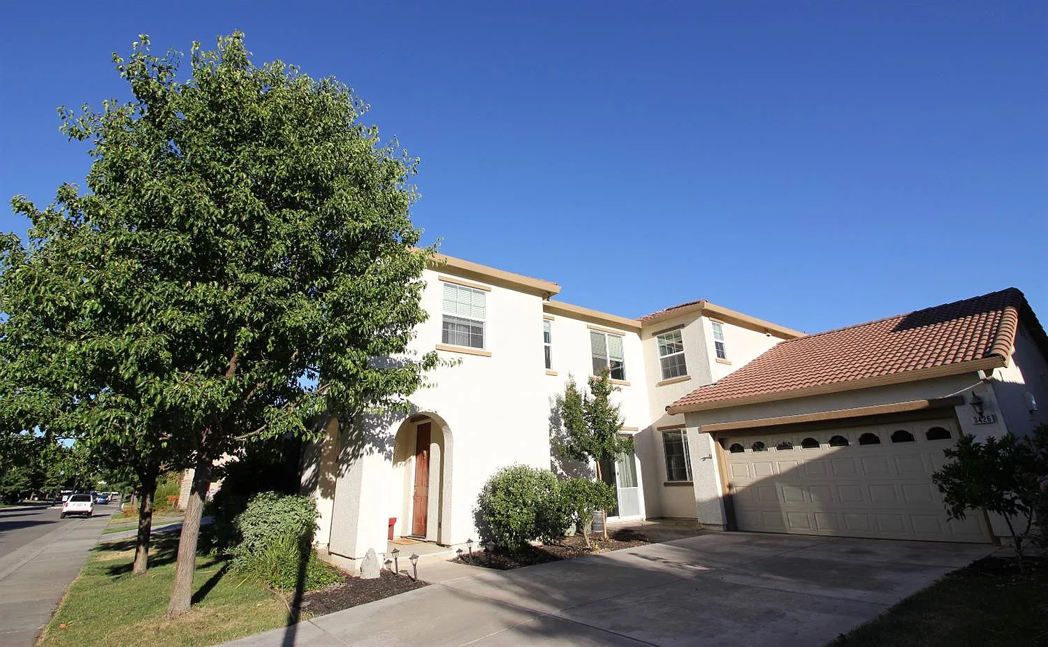 3426 La Cadena Way photo 1
