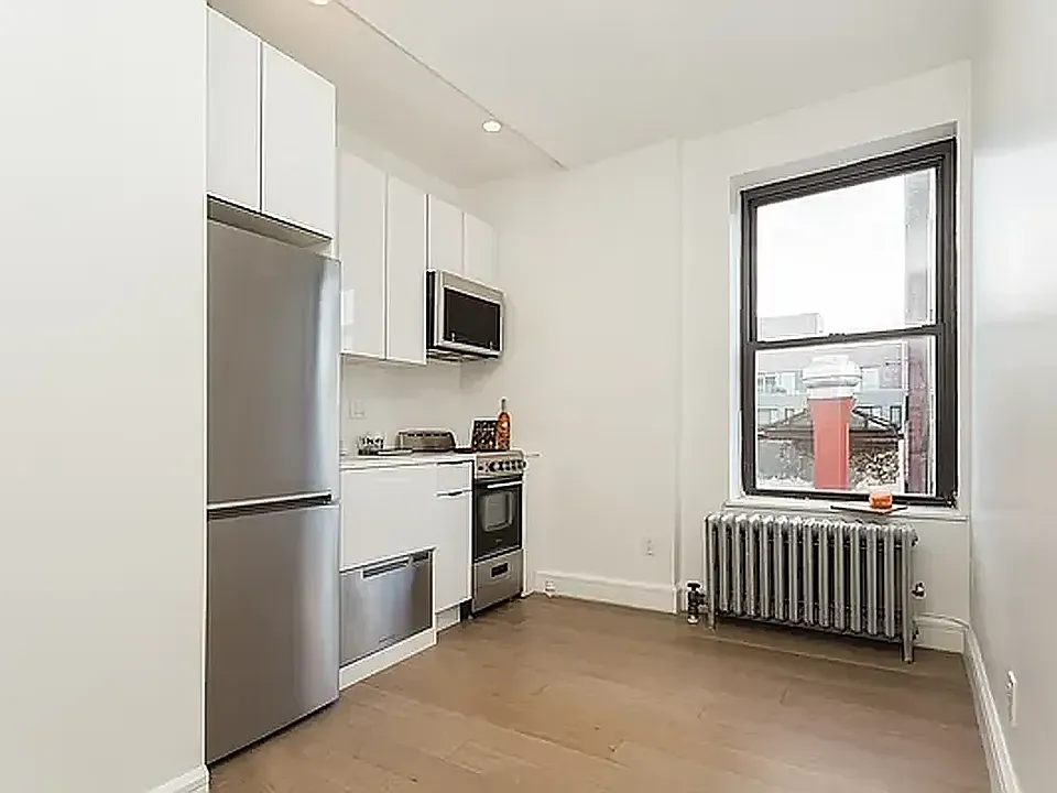138 Ludlow St #6A