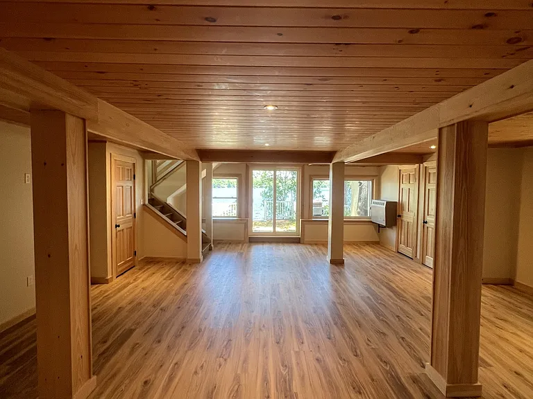 56 Forest Ave — Photo 4