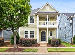 537 Duchart Ln, Fuquay Varina, NC 27526