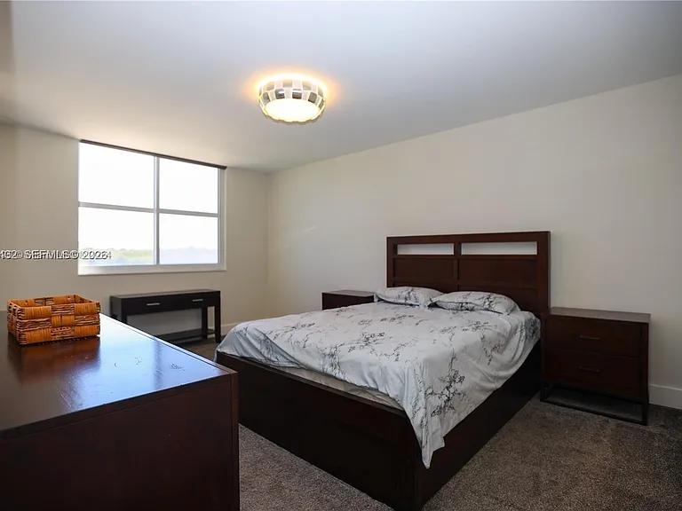 300 Bayview Dr #216 — Photo 16