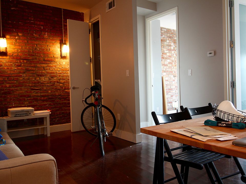 1st image of 204 Starr St #3FI