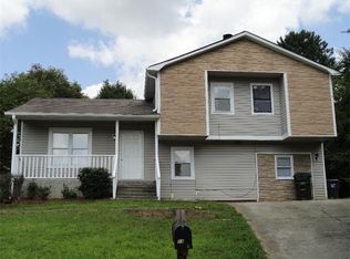 2341 Marshes Glenn Ct, Norcross, GA 30071