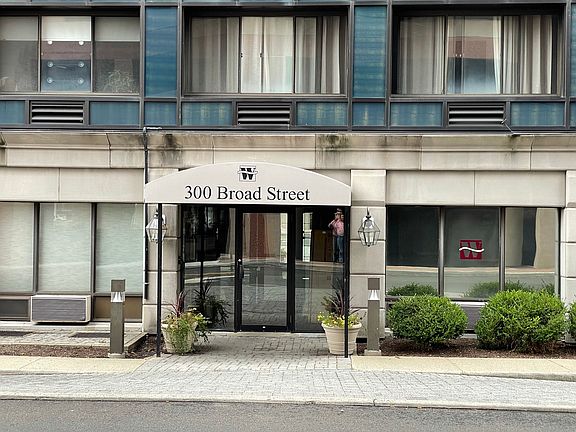 300 Broad Street