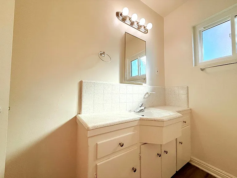 625 Aerick Street — Photo 17