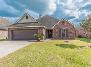 305 Saint Matthias Dr, Carencro, LA 70520