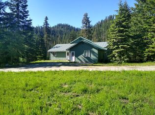 842 Eastriver Spur, Priest River, ID 83856