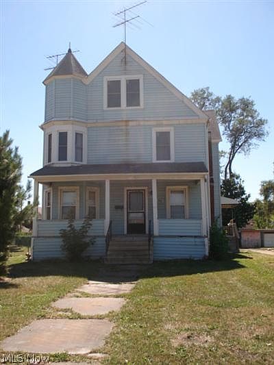 1st image of 1840-1842 E 31st St