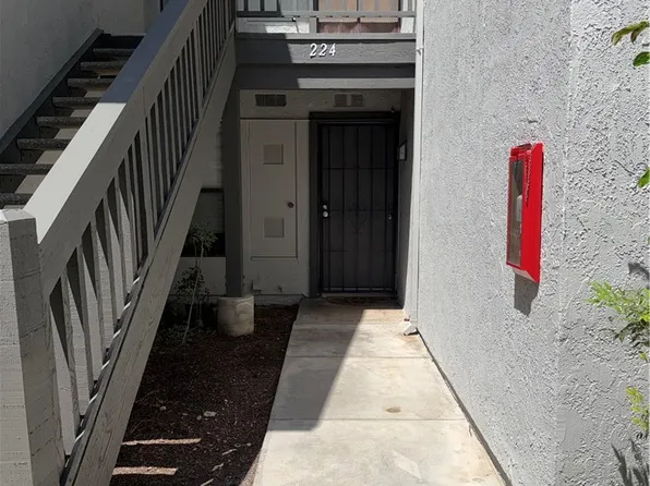 224 Orange Blossom, Irvine, CA 92618