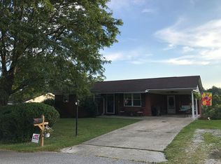 328 W Greenhill Rd, Ashland, KY 41102