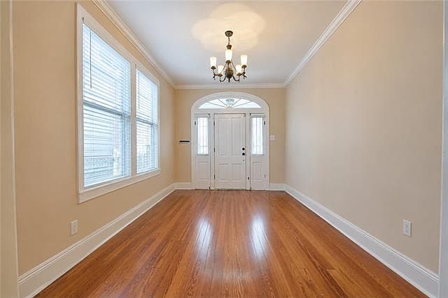 1st image of 1927 Iberville St