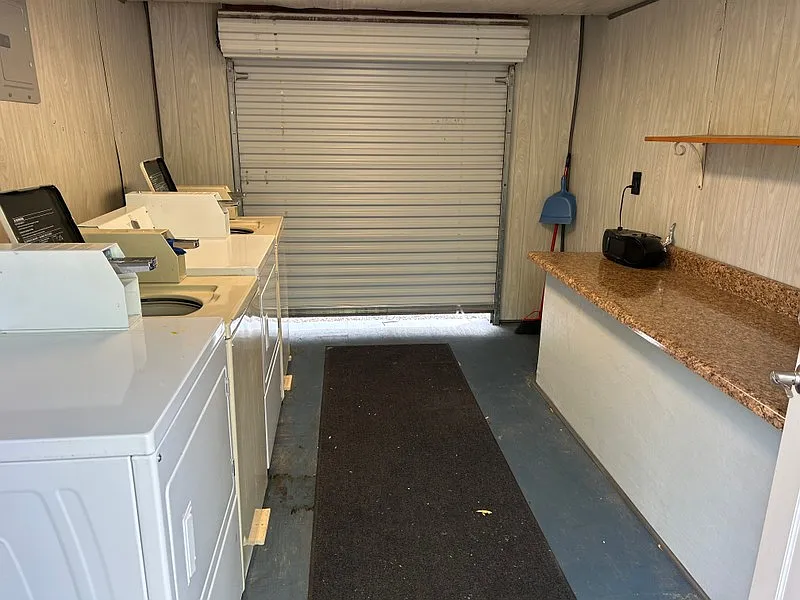 Studio, 100 sqft, $450 — Photo 2