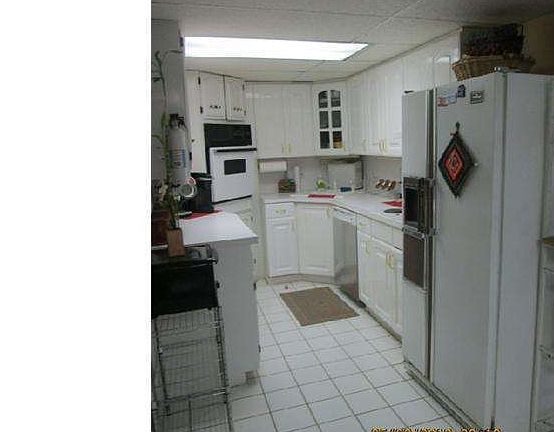 5th image of 205 Wisconsin Trl