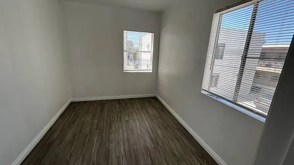 1668 Arlington Ave #7 — Photo 5