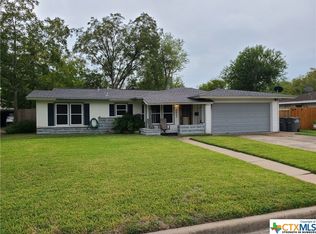 3603 E Avondale St, Victoria, TX 77901