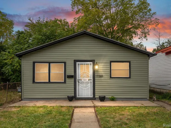 17381 Charest St, Detroit, MI 48212