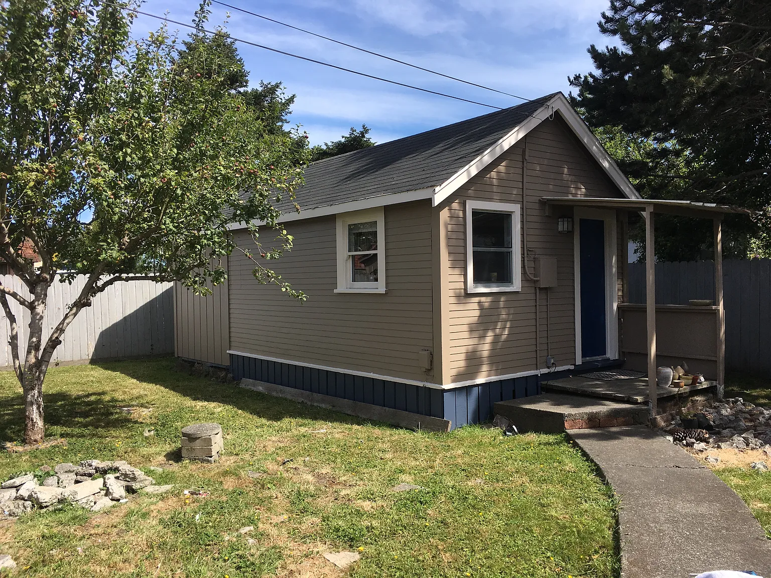 1 bed, 275 sqft, $1,200 — Photo 1