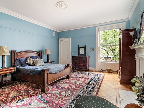 5th image of 44 Grace Ct