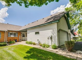 2709 Lake Court Cir #106, Mounds View, MN 55112