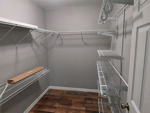 5th image of 230 Desoto St #2