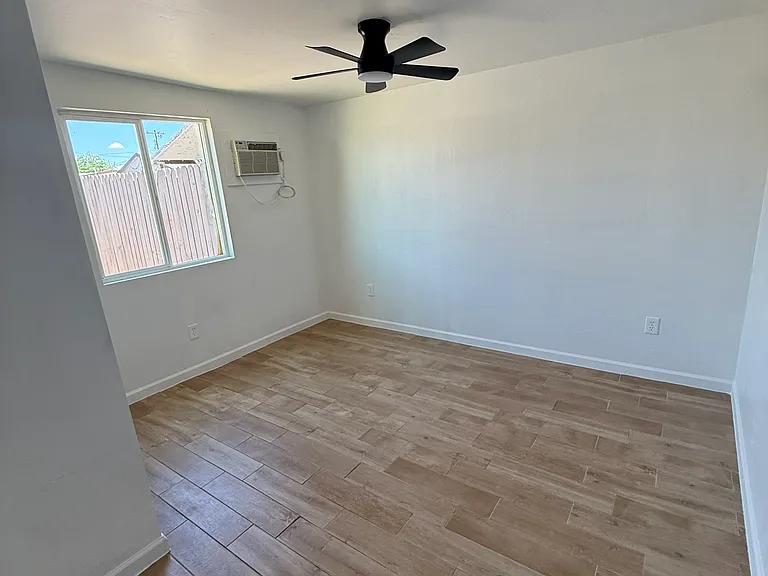 237 W Sahuaro St #2 — Photo 12