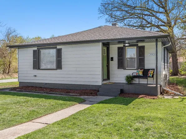 2901 Arizona St, Lake Station, IN 46405