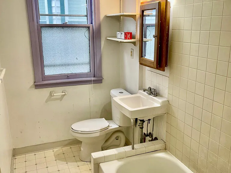 7 Berkley Pl #1 — Photo 10