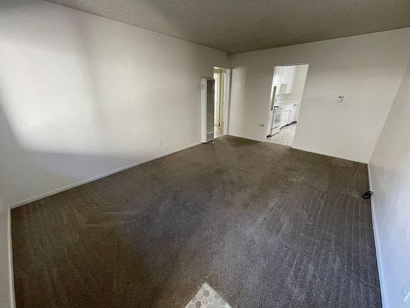 2nd image of 4363-4367.5 Mentone St #4365