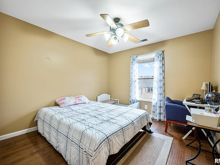 2321 W Kenfield Ct — Photo 19