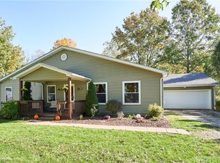 8943 Elm St, Kirtland, OH