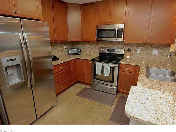 5th image of 4824 Bay Landing Dr