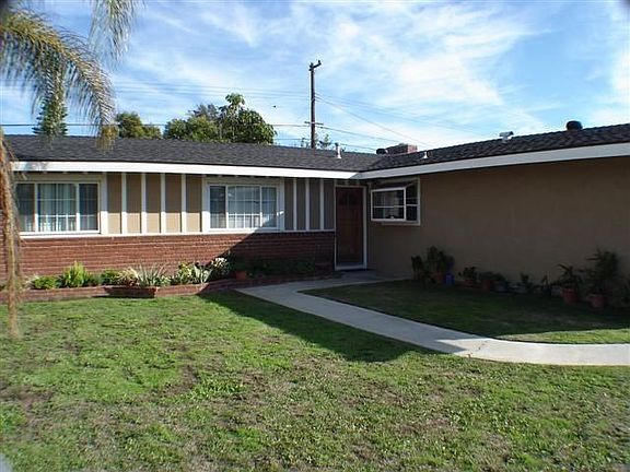 2nd image of 8402 Holder St